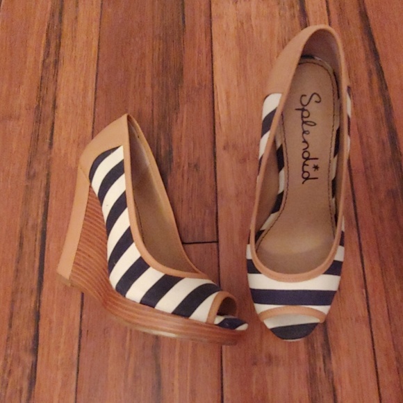 Splendid Wedges - Picture 3 of 6